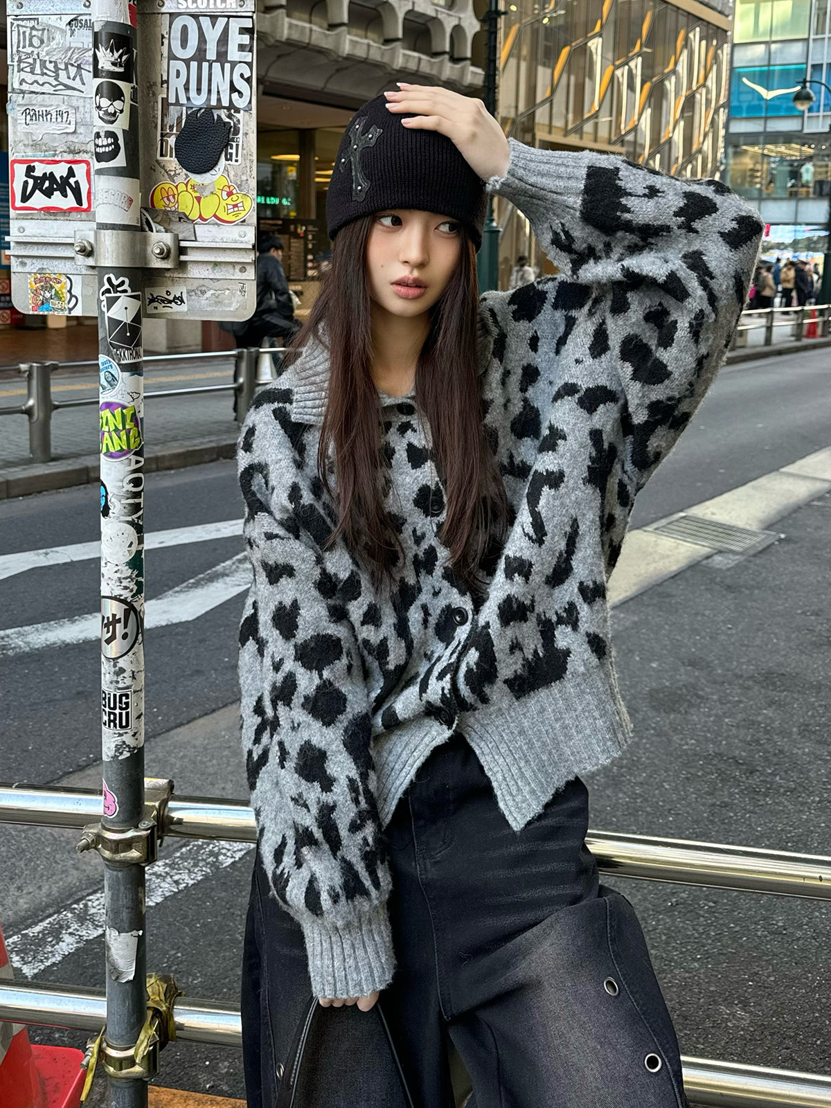 レオパードネックニットカーディガン