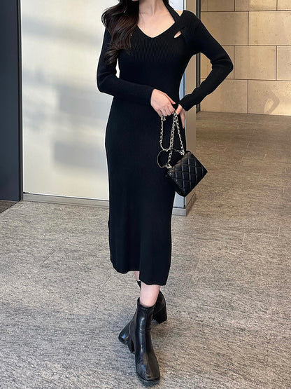 ホルターネックリブニットワンピース