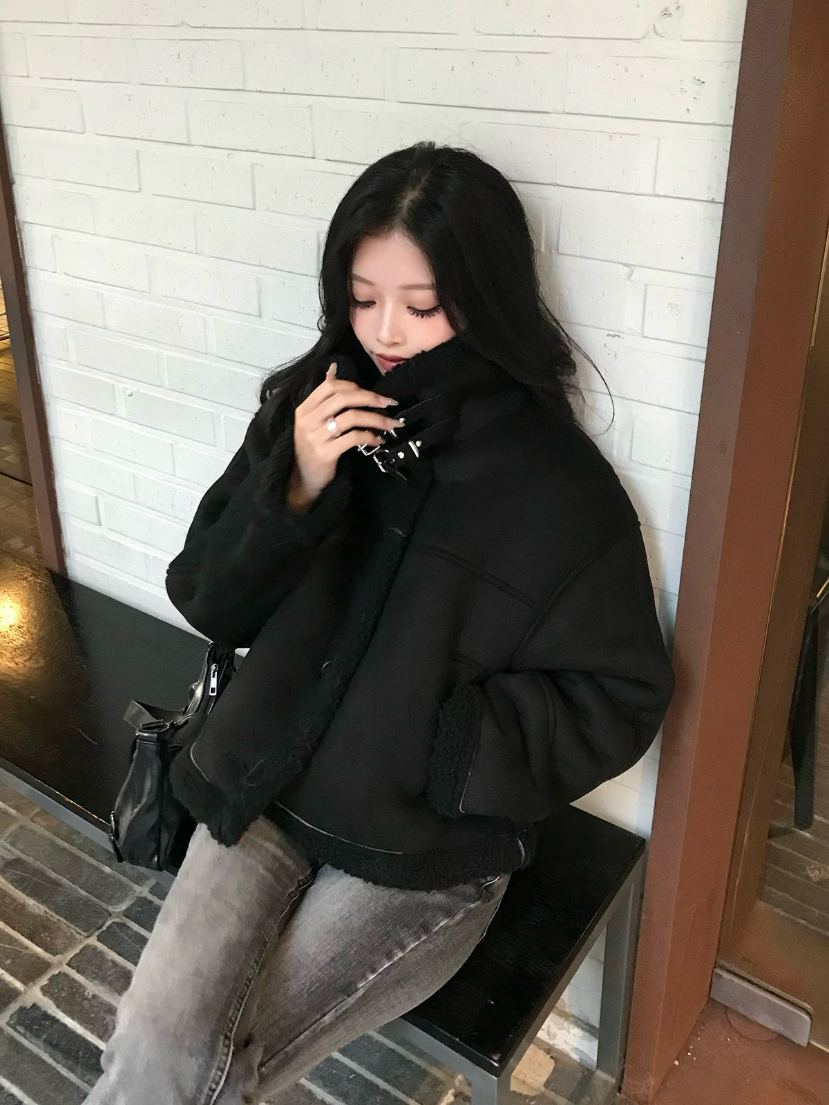 ムートンタッチバックルコート