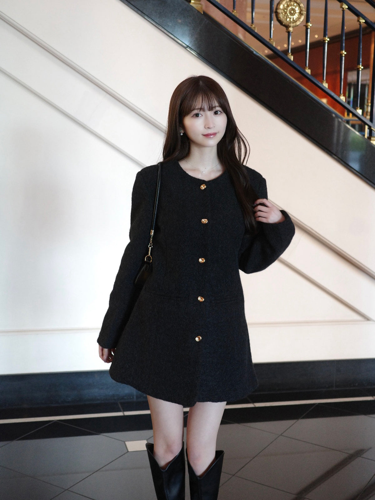 ゴールドボタンシルエットミドルコート – ANDOR ONLINE