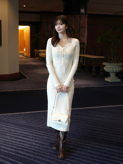 デザインネックリブニットワンピース