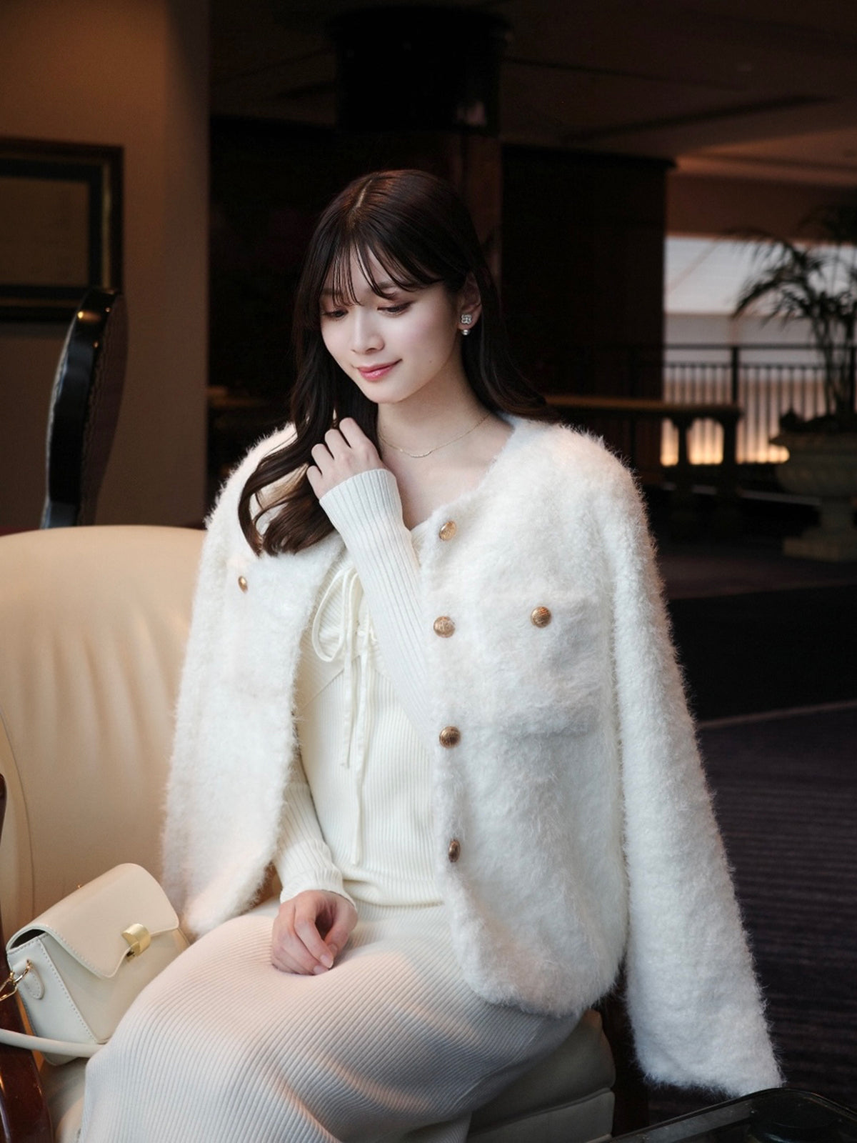 ブークレシャギージャケット – ANDOR ONLINE