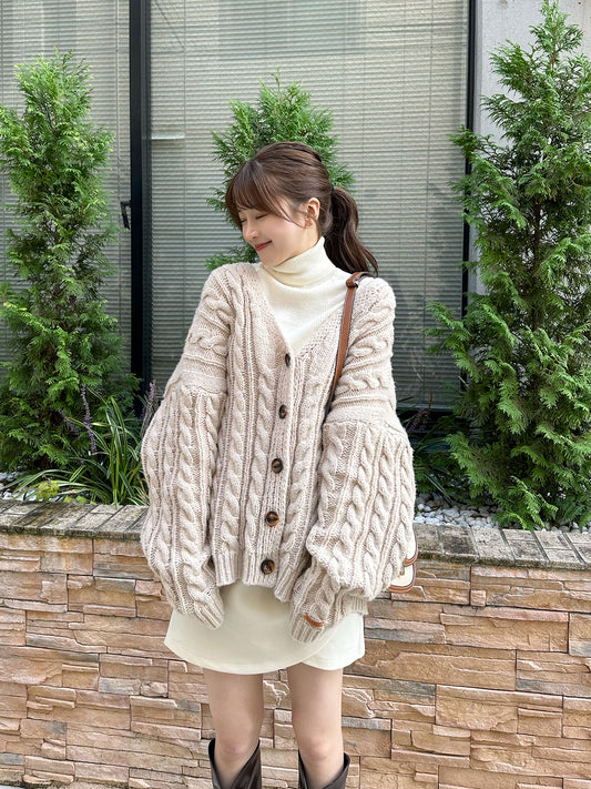 Cable knit loose cardigan