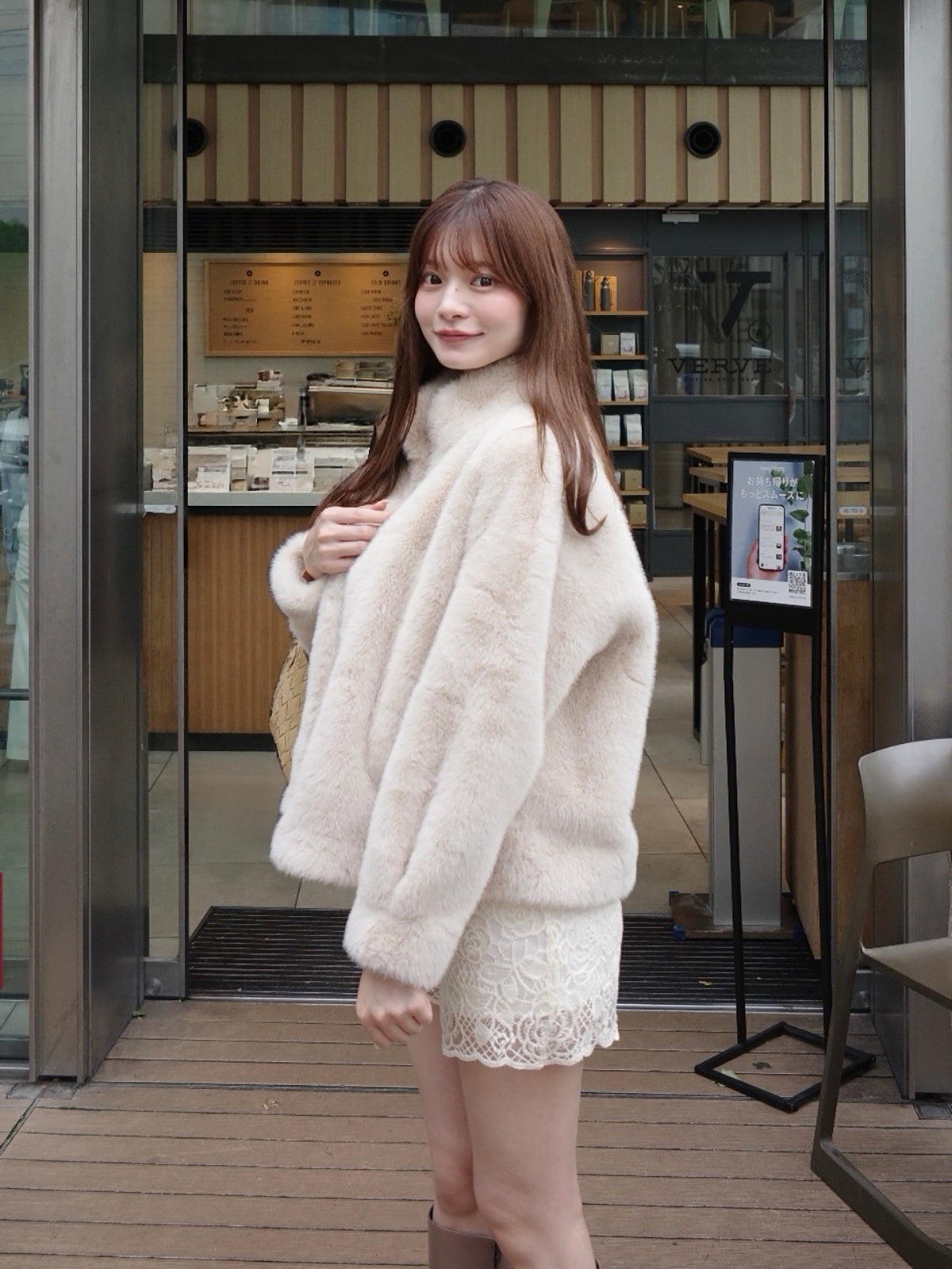ビジューホックファータッチコート
