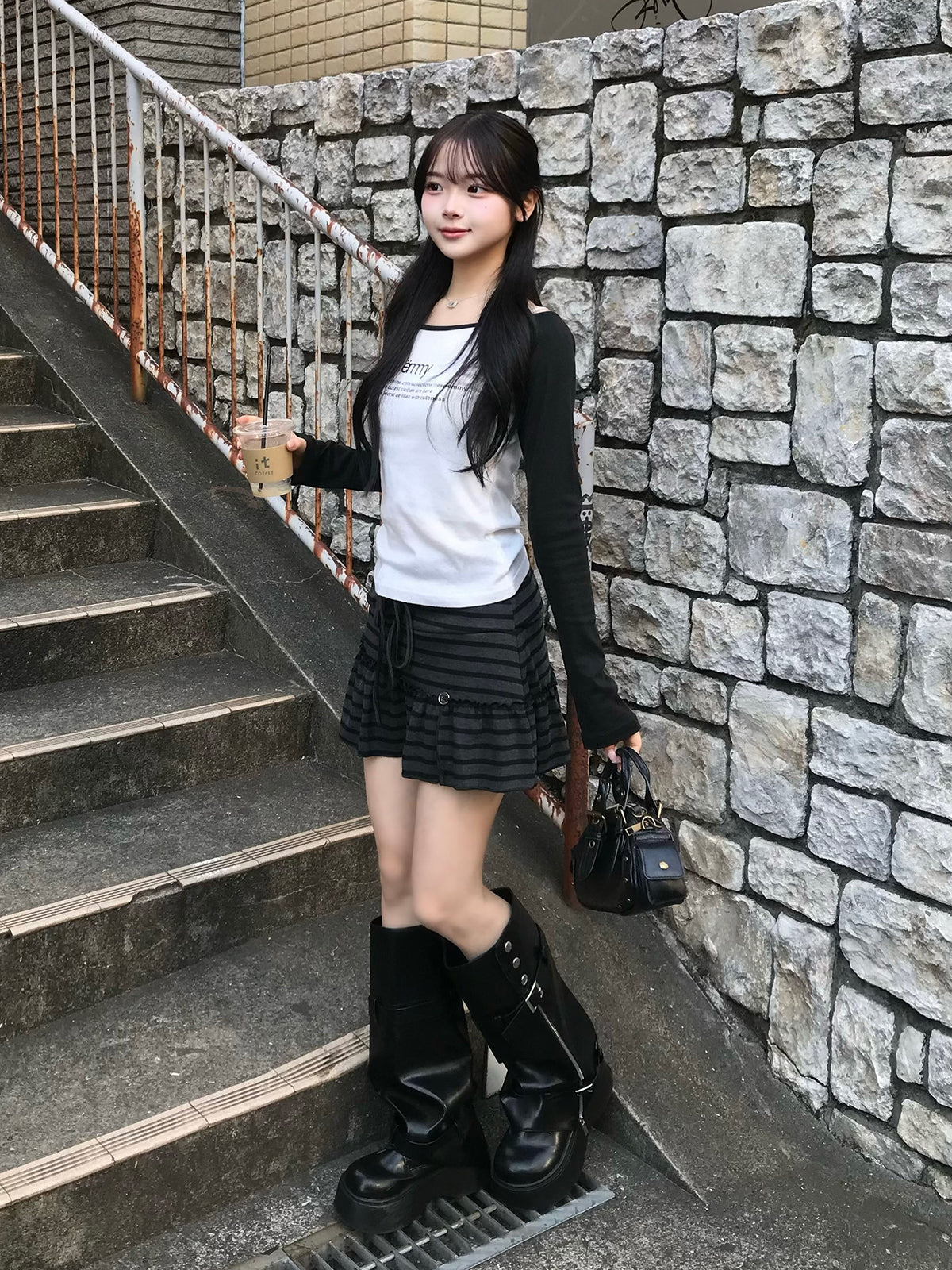 ドロストボーダーミニスカート