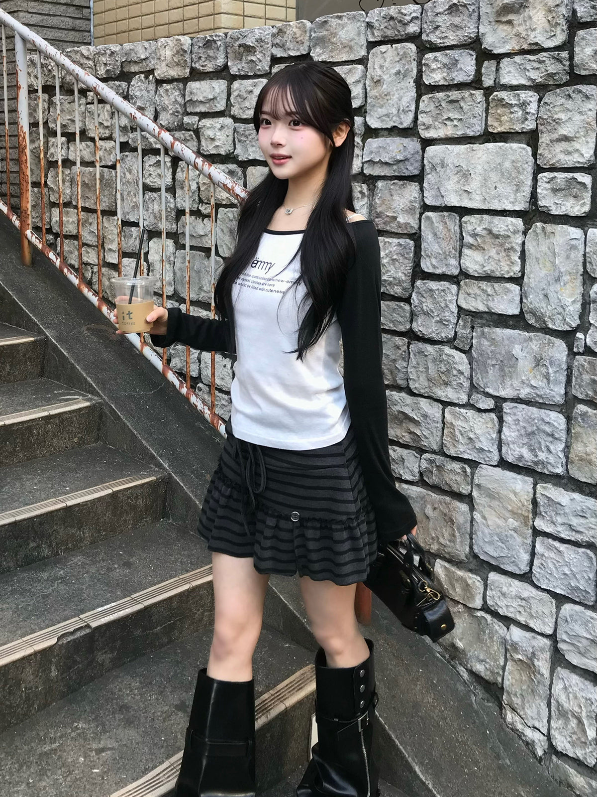 ドロストボーダーミニスカート