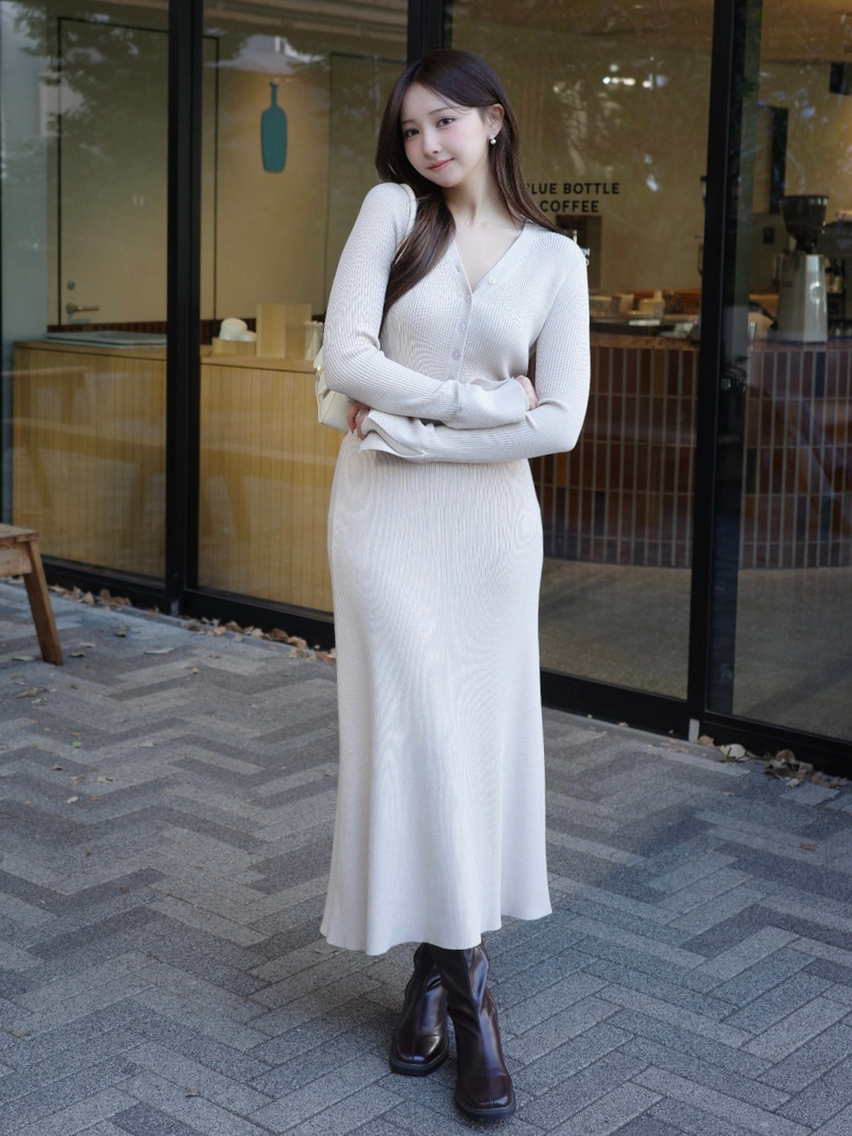 【新色・新素材】フロントボタンフレアニットワンピース