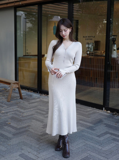【新色・新素材】フロントボタンフレアニットワンピース