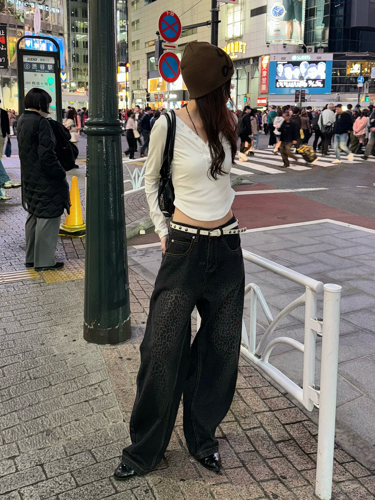 レオパードウォッシュカーブデニムパンツ – ANDOR ONLINE