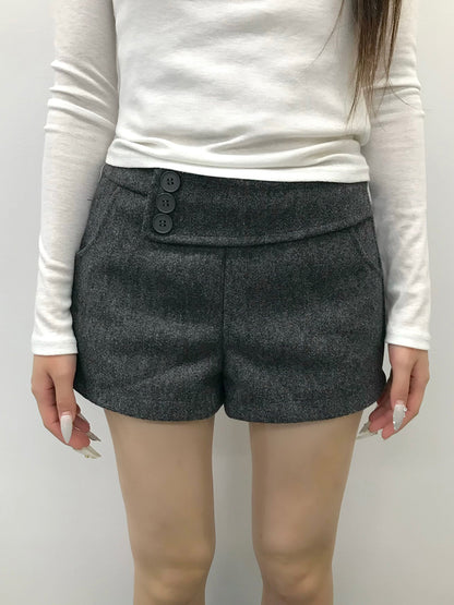ウールライクボタンデザインショートパンツ
