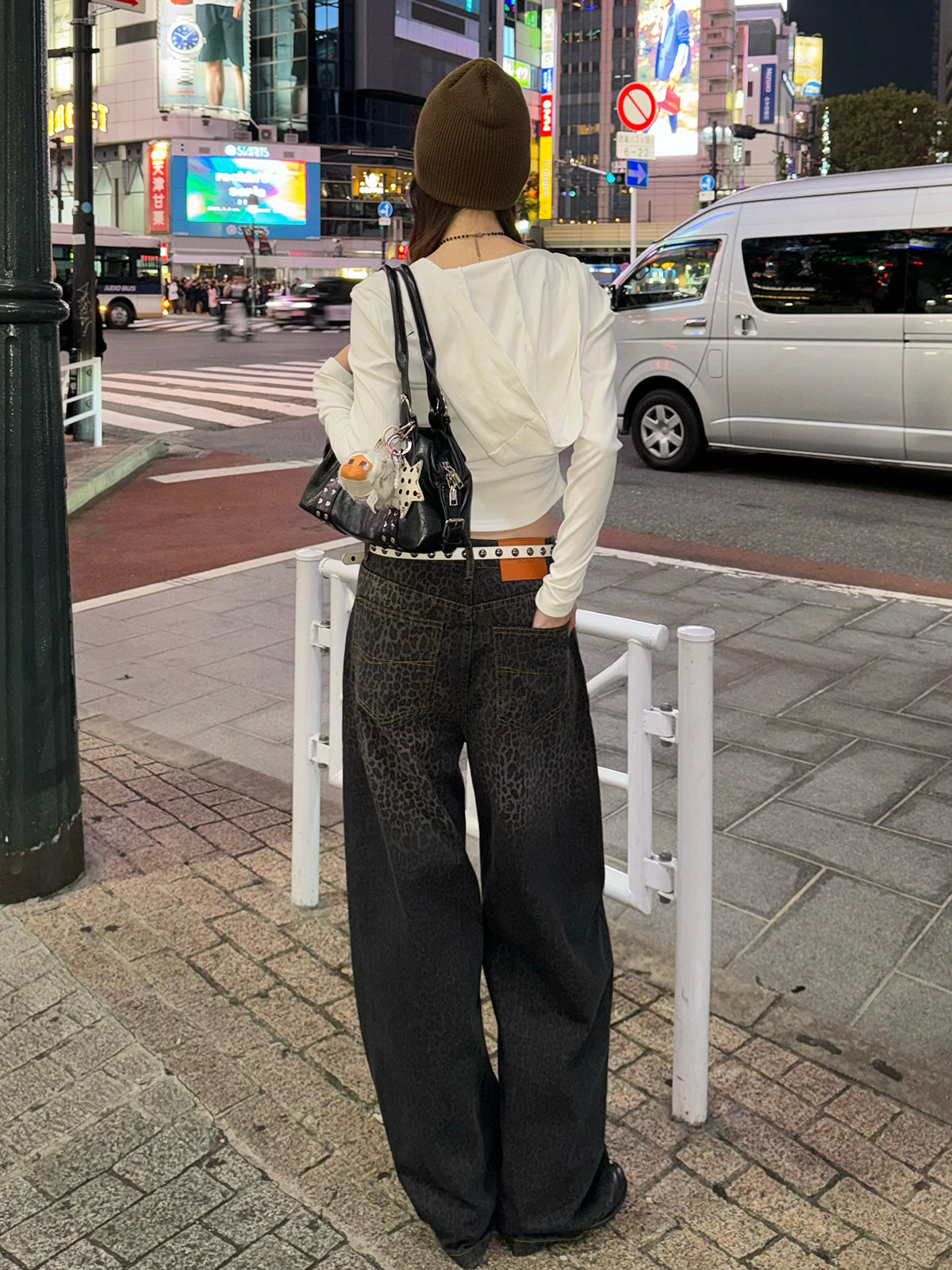 レオパードウォッシュカーブデニムパンツ – ANDOR ONLINE