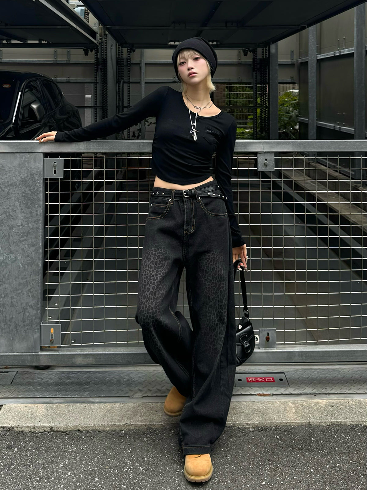 レオパードウォッシュカーブデニムパンツ – ANDOR ONLINE