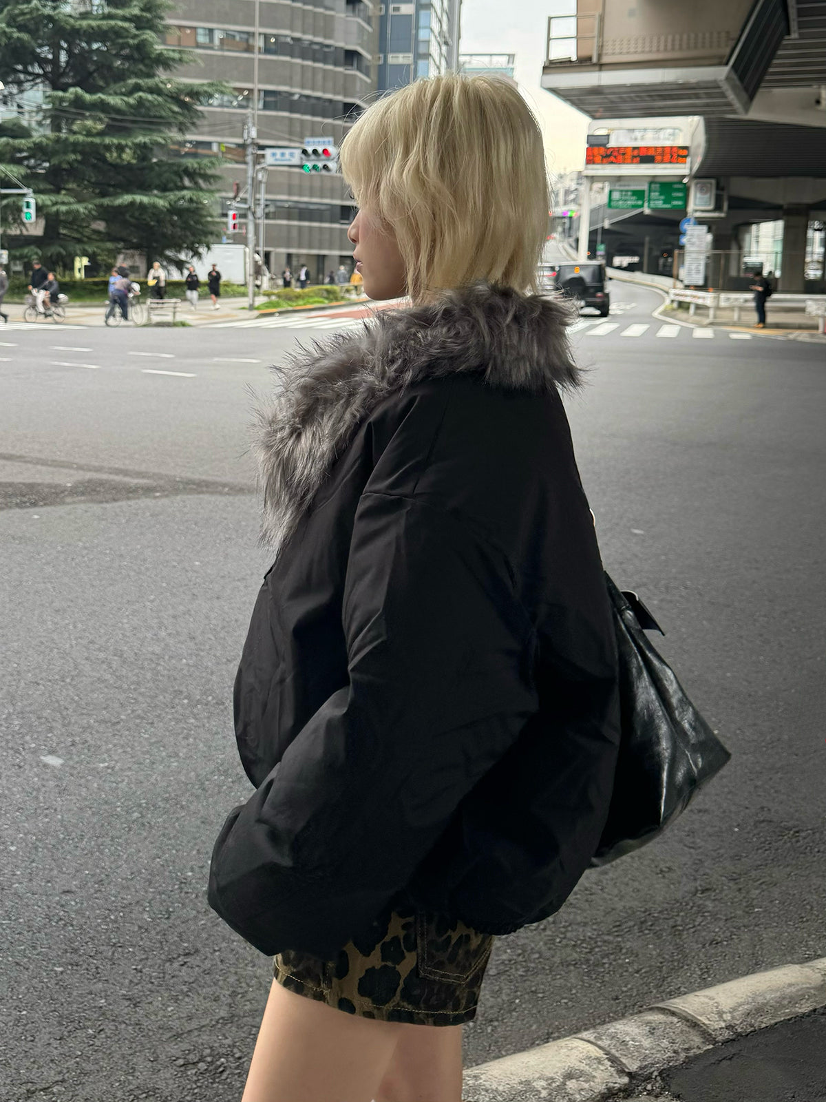 ベルトストラップファータッチカラーブルゾン – ANDOR ONLINE