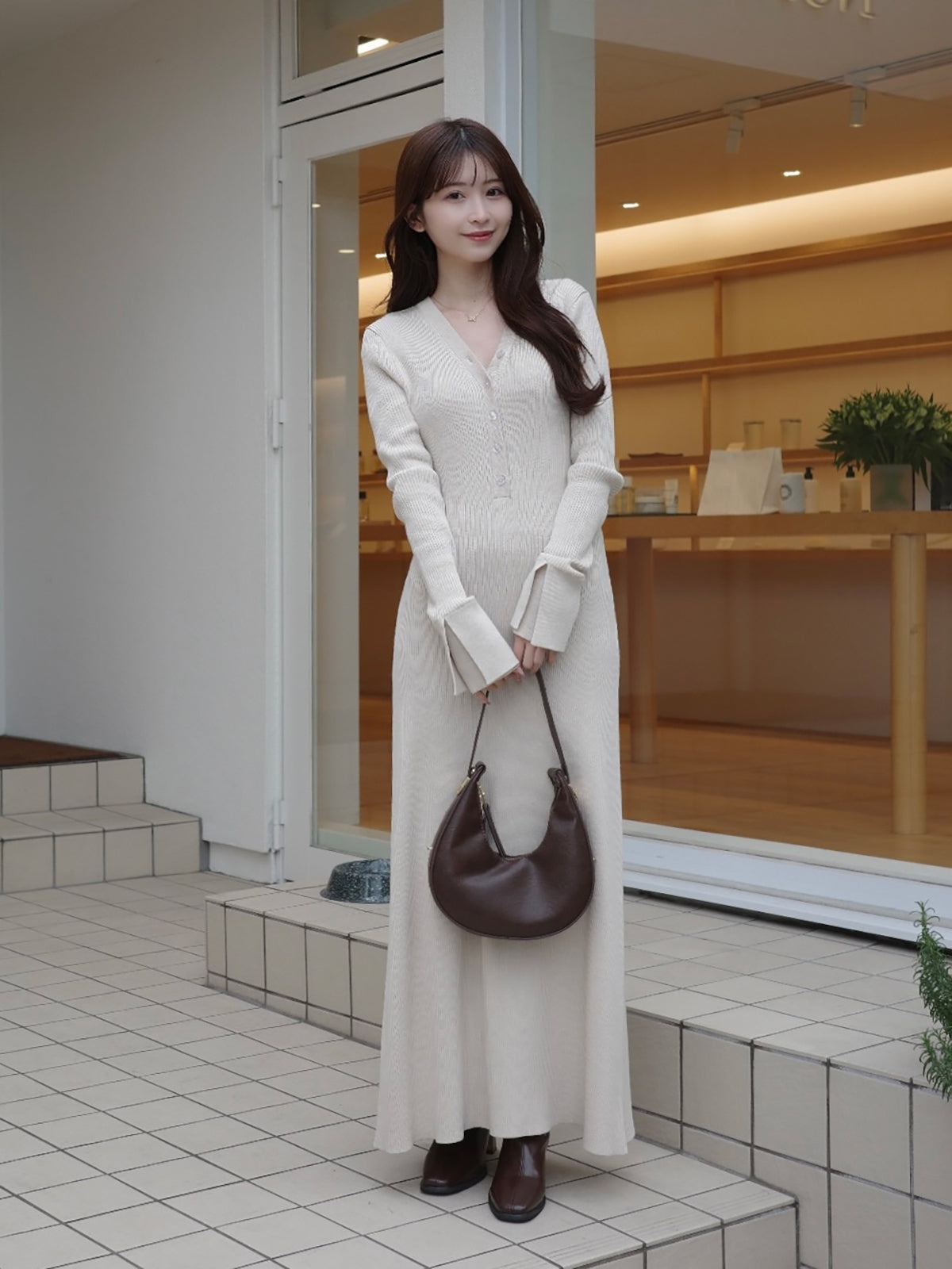 【新色・新素材】フロントボタンフレアニットワンピース