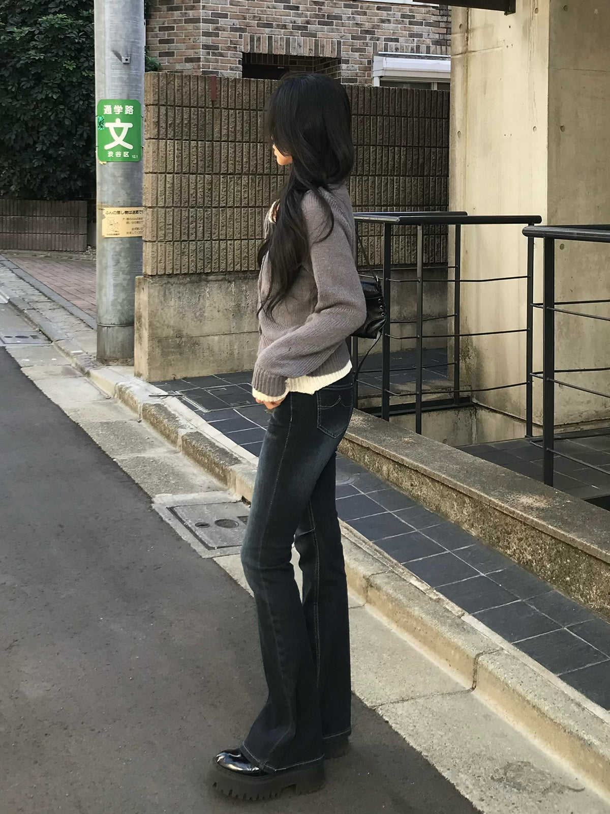 スキニーフレアデニムパンツ – ANDOR ONLINE