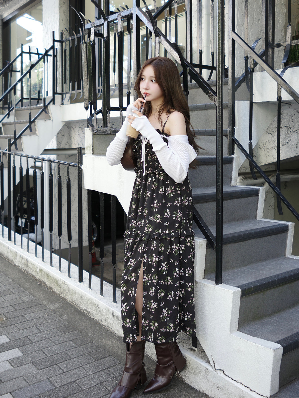 スリットフラワーキャミワンピース