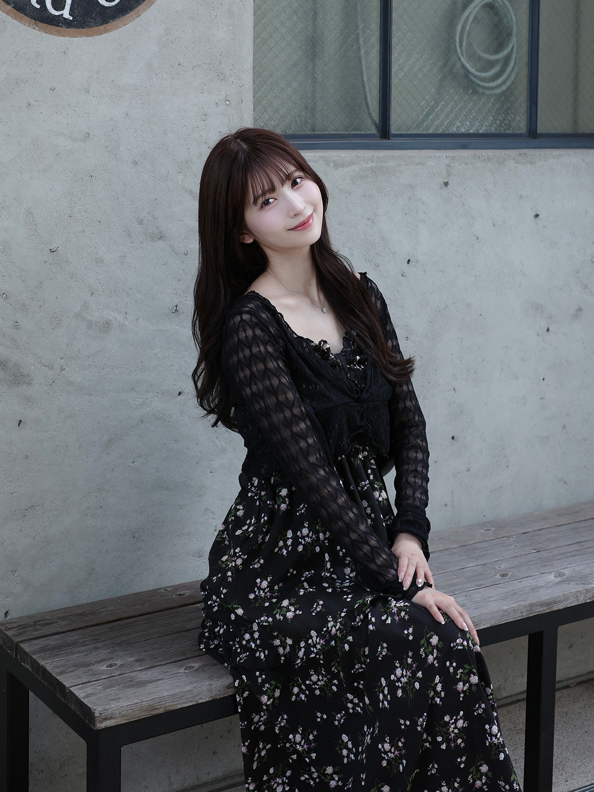 TORRAZZODONNA shikina フローラルシアーフレアトップス 黒