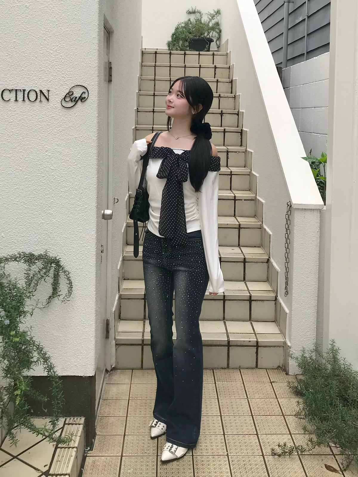 ドットリボンオフショルカットソー