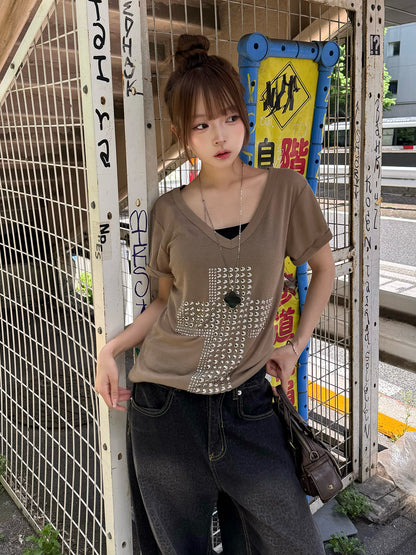 スタッズクロスVネックTシャツ