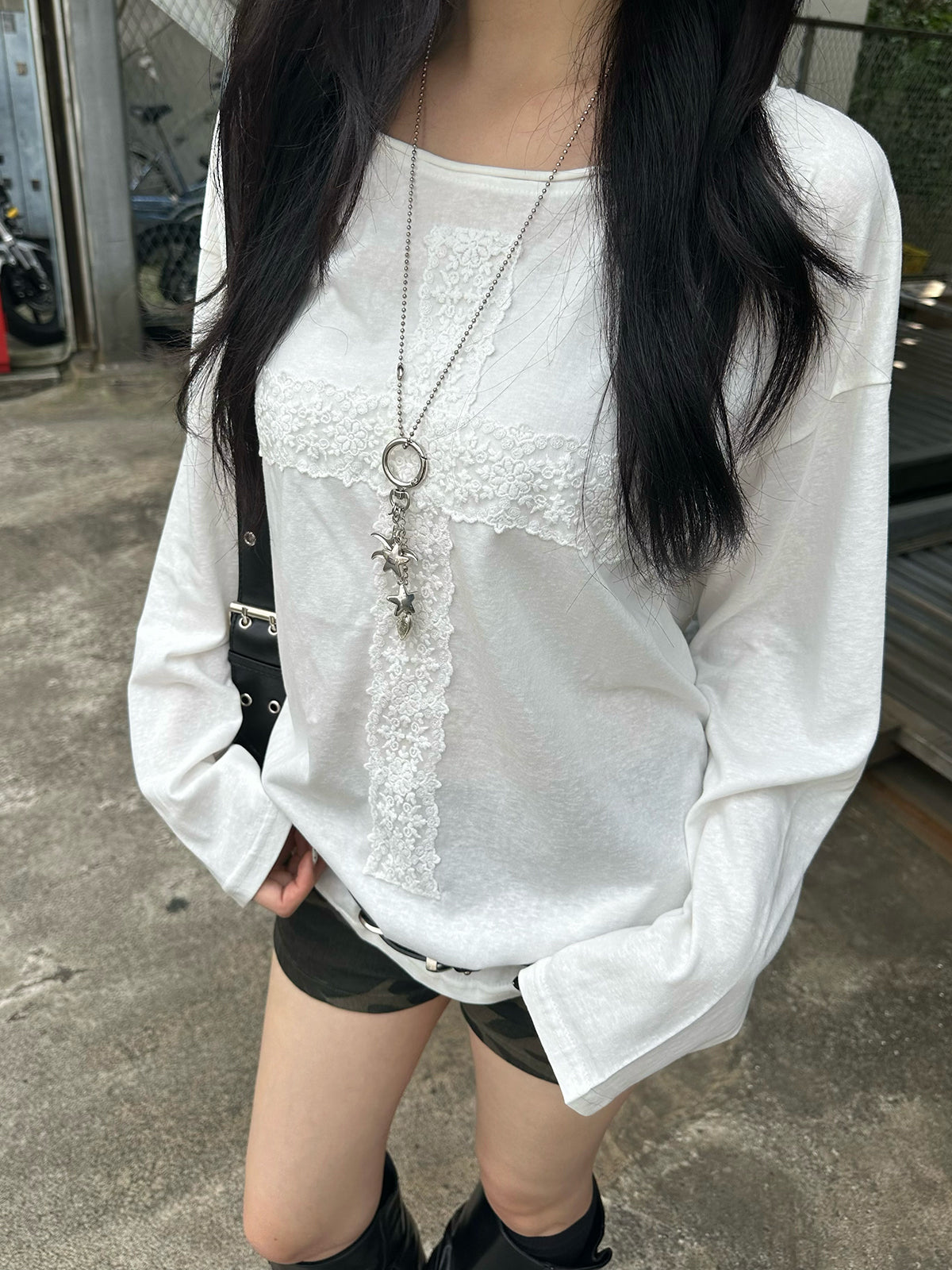 レースクロスロングスリーブTシャツ