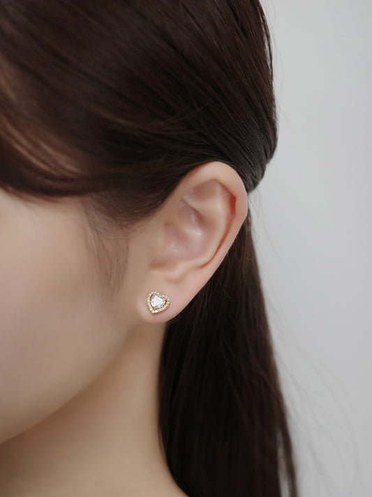 クリスタルハートマグネットピアス