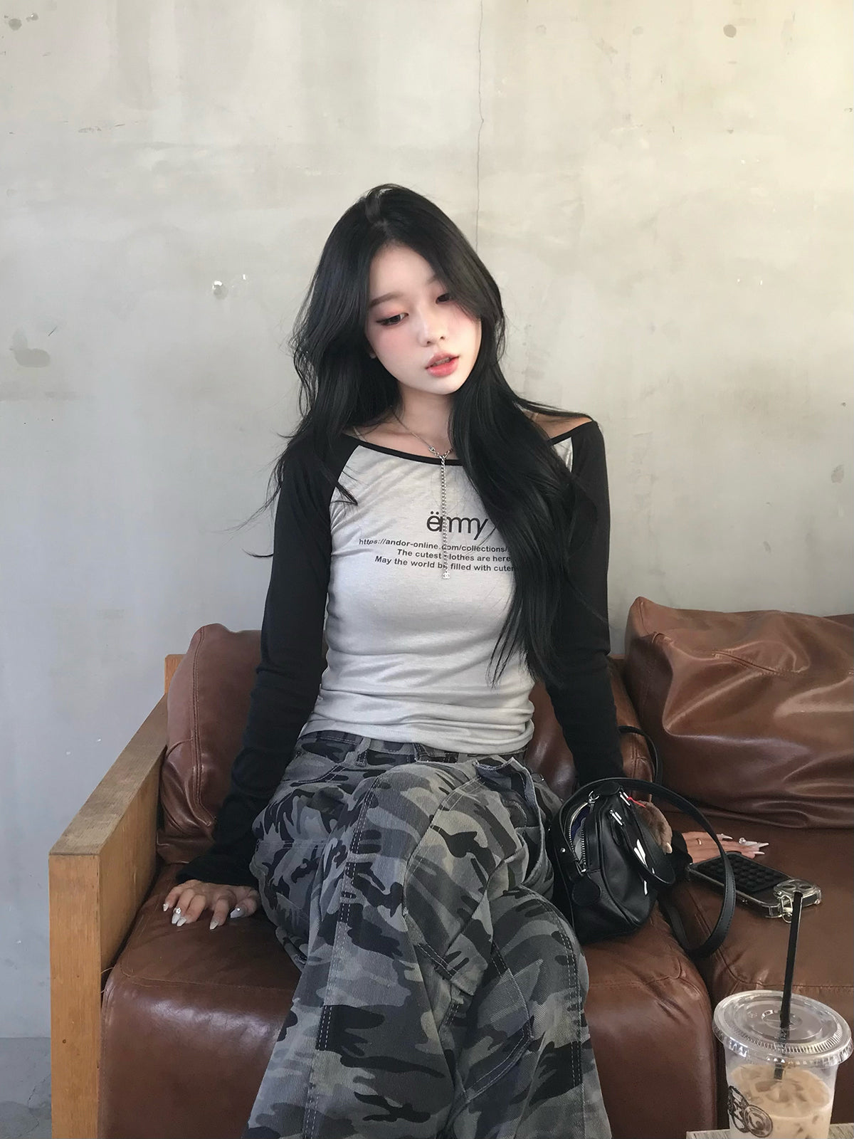 ラグランスリーブロゴシアーカットソー