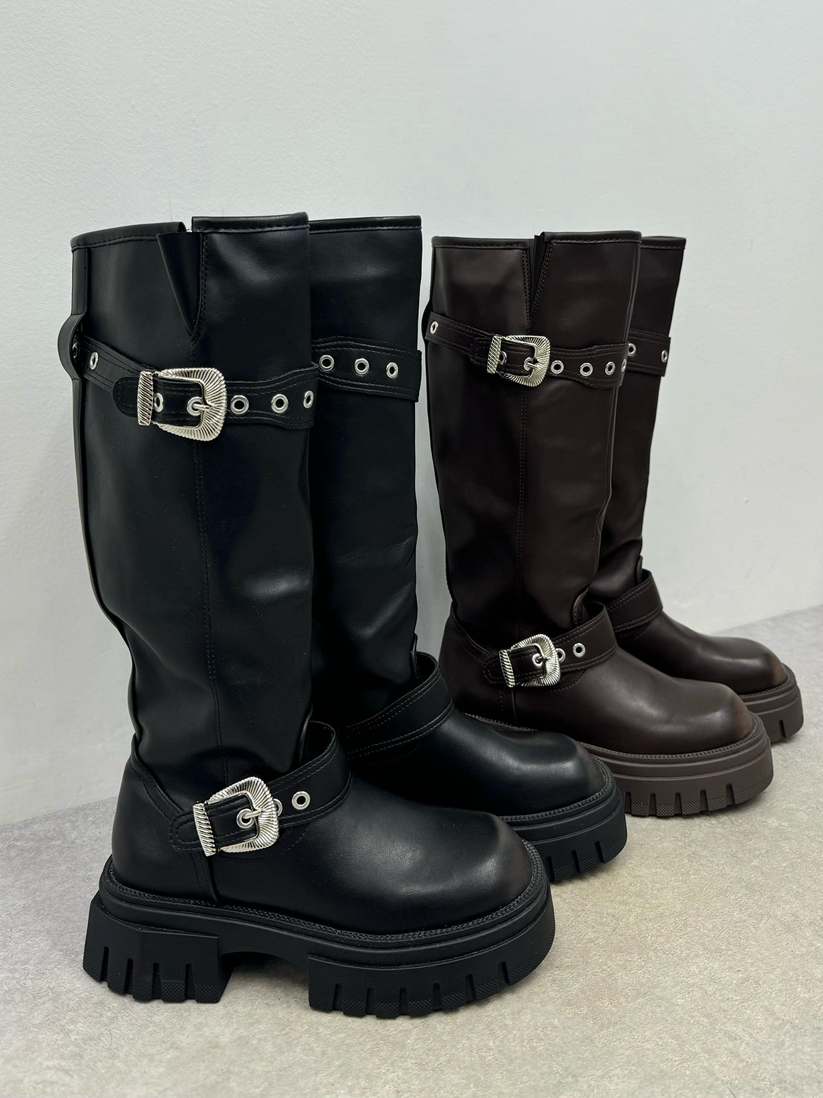 バックルベルトロングブーツ☆新品 未使用☆ブラック☆レザー