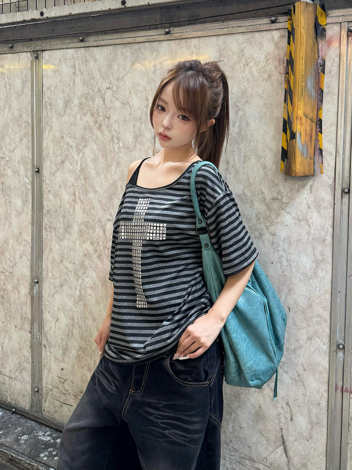 クロススタッズワンショルボーダーTシャツ