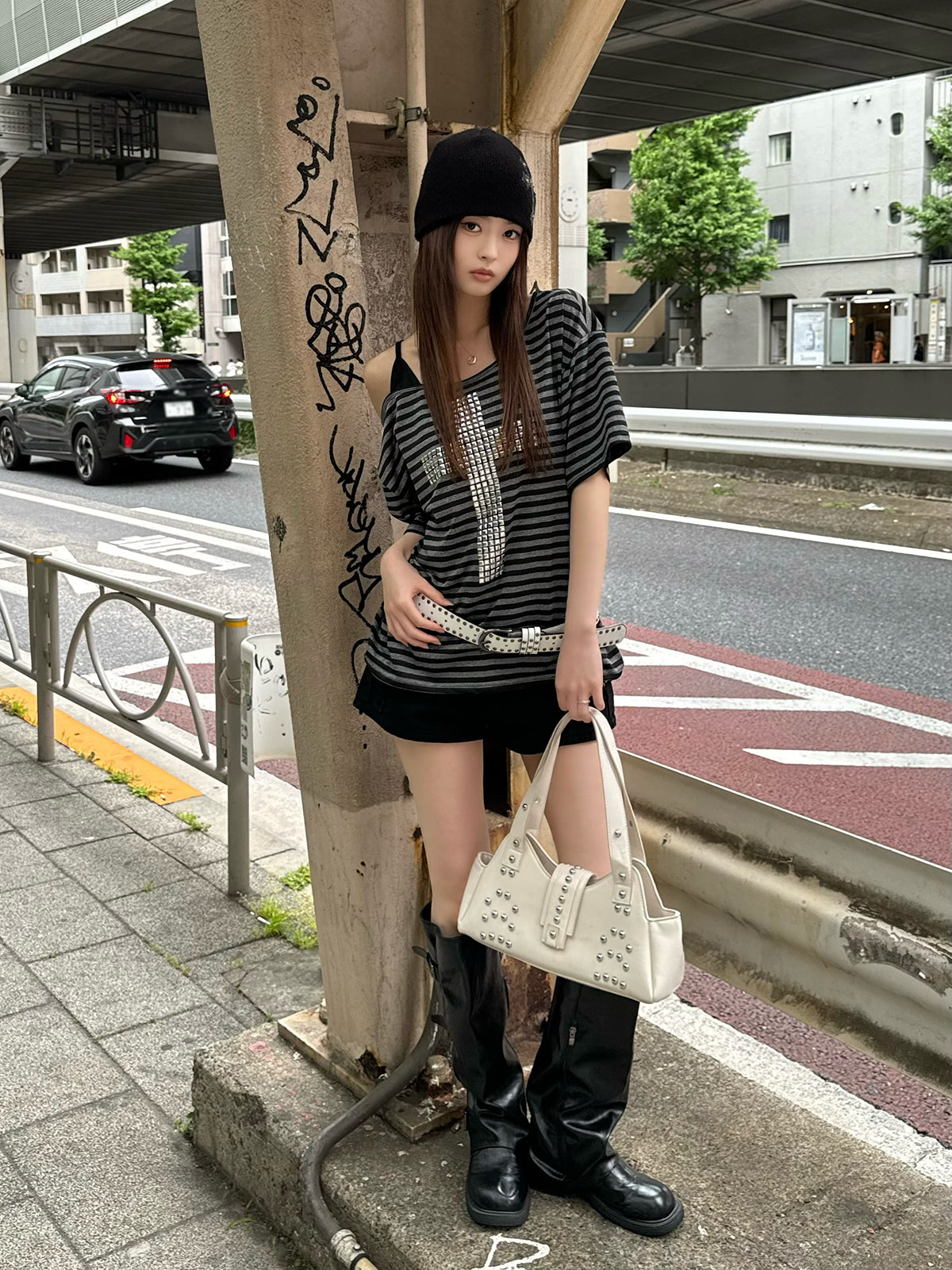 クロススタッズワンショルボーダーTシャツ