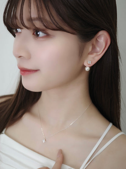 クロヴィアネックレス