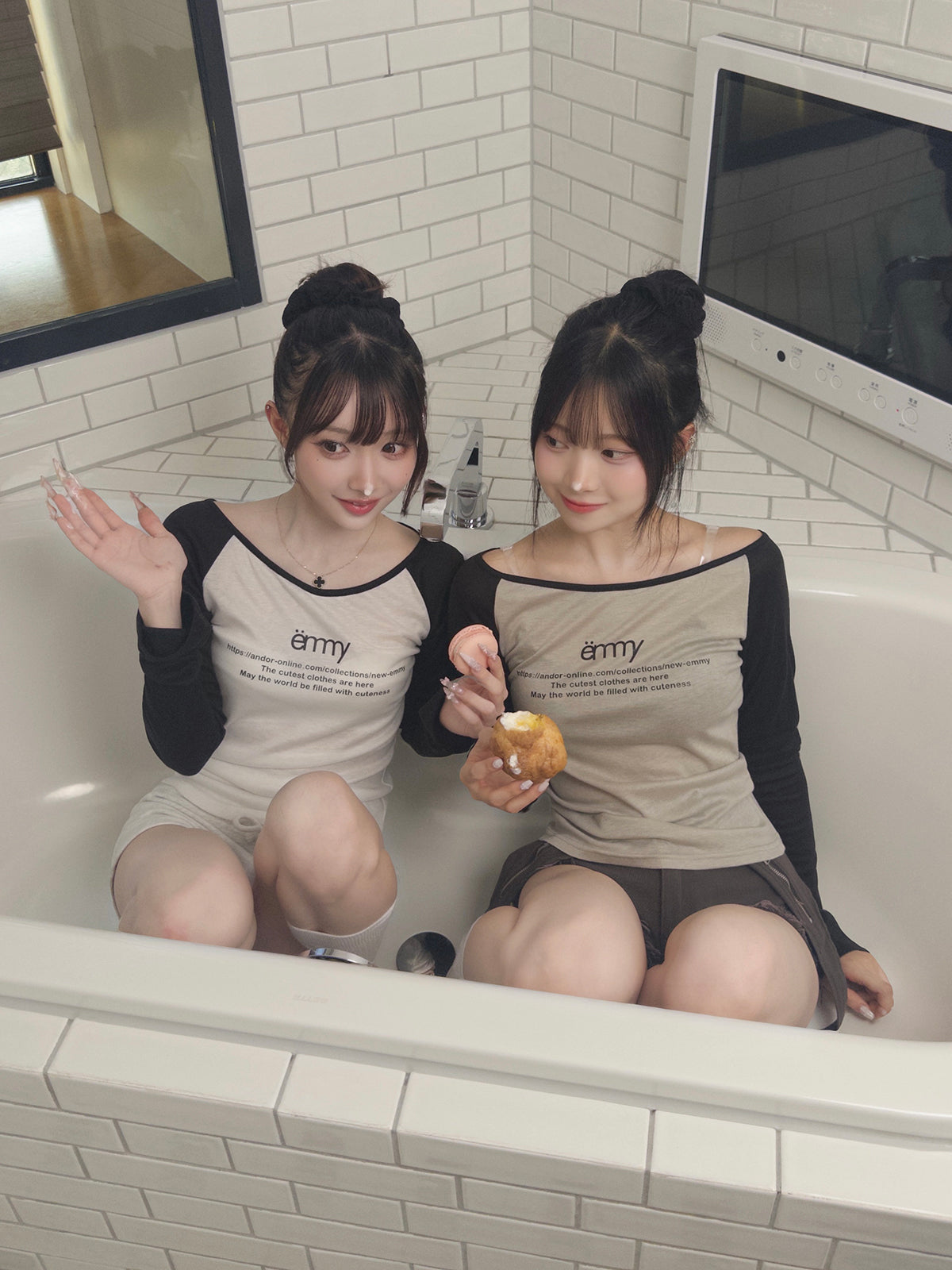 ラグランスリーブロゴシアーカットソー