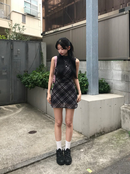 Sleeveless check tight mini dress