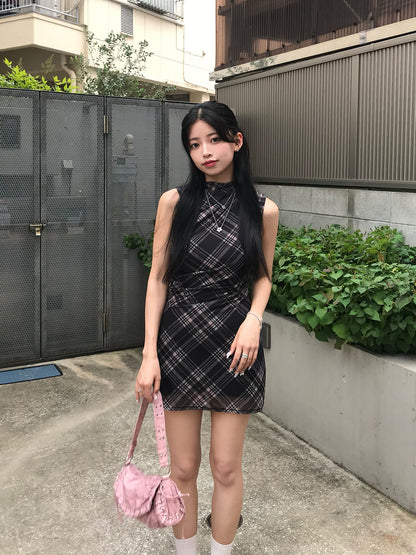 Sleeveless check tight mini dress