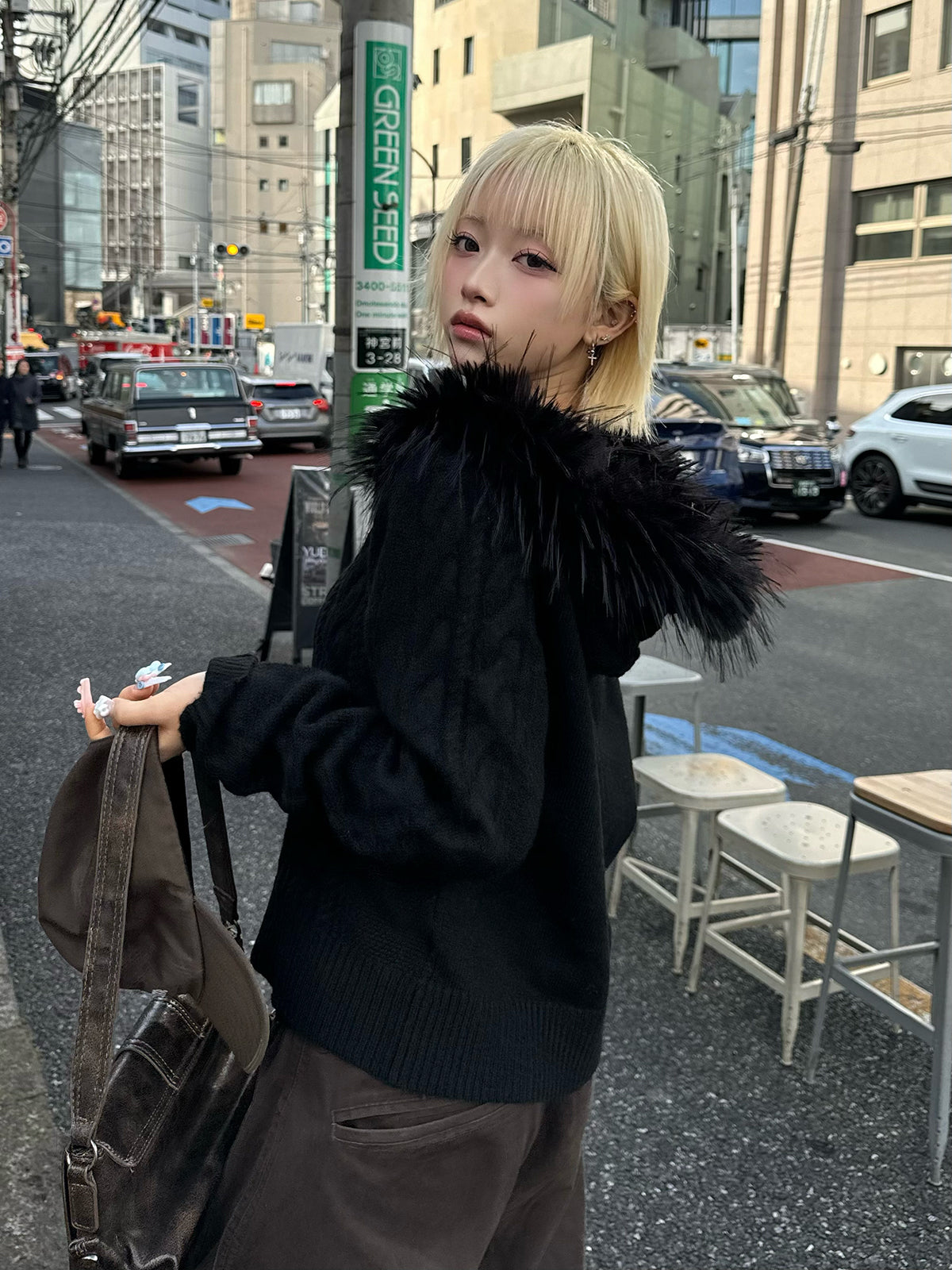 扭纹针织毛绒触感连帽卫衣