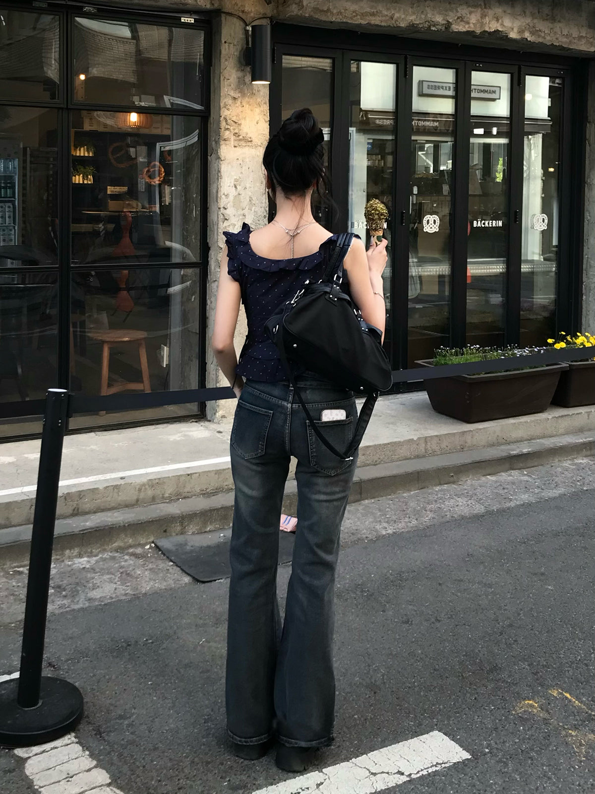 ダブルボタンフレアデニムパンツ