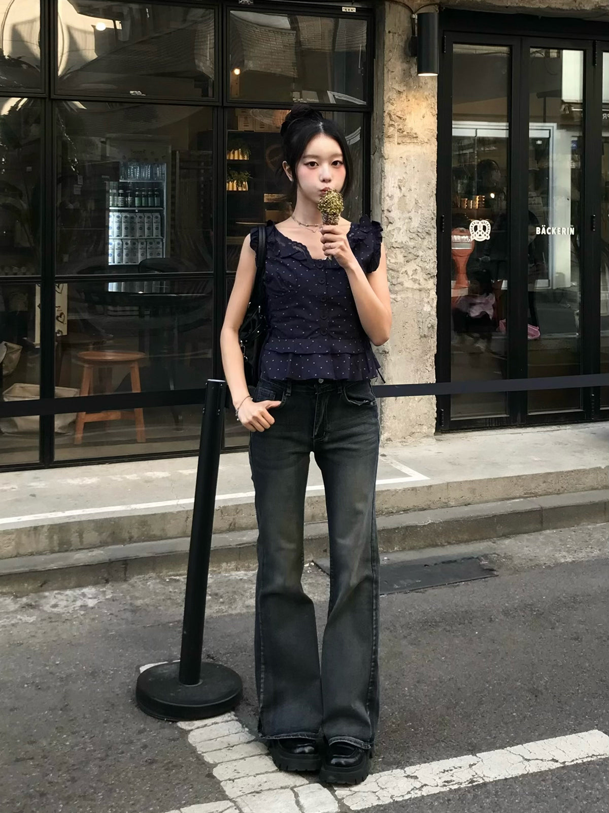 ダブルボタンフレアデニムパンツ