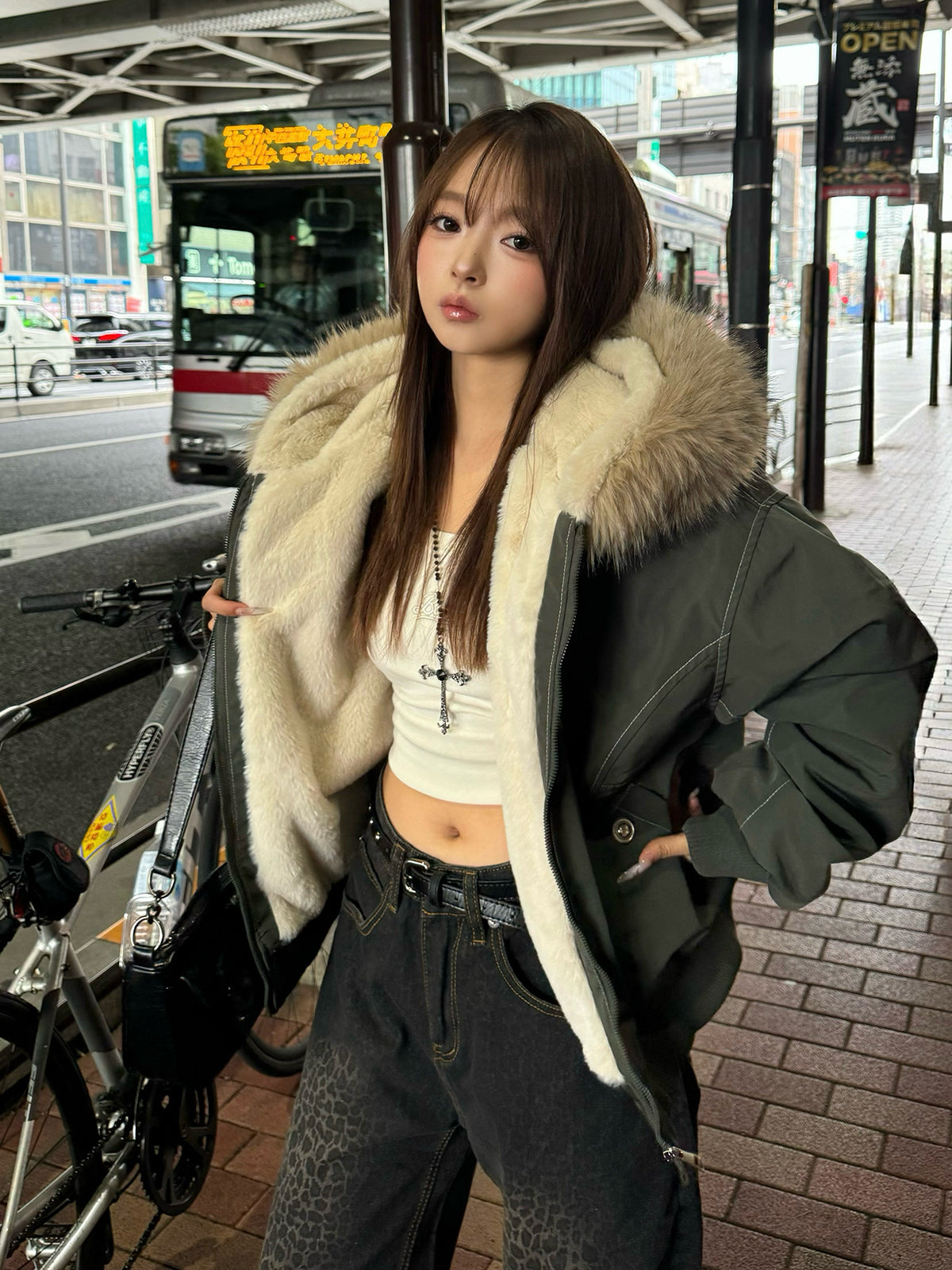 ステッチラインボリュームブルゾン