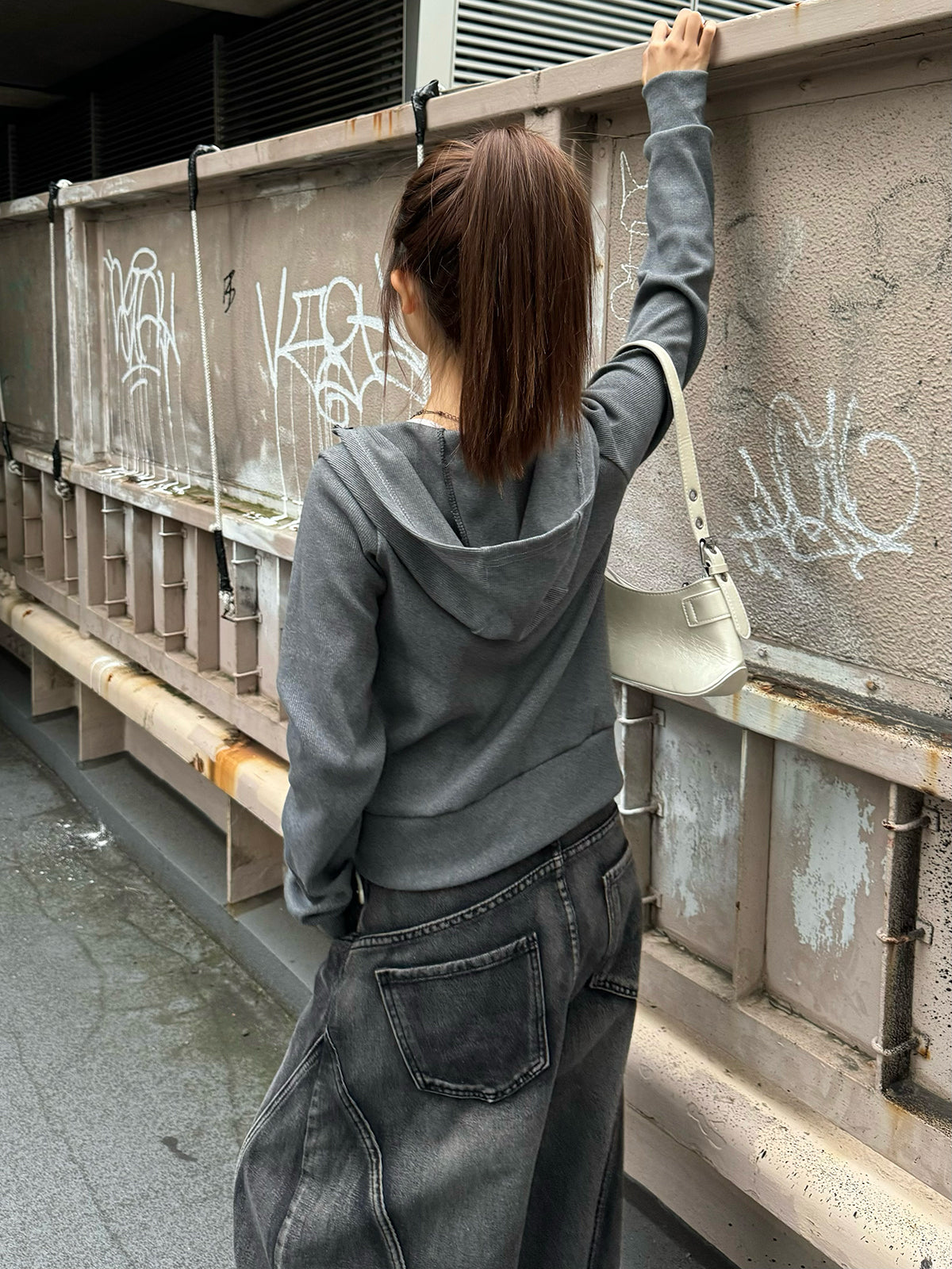 スタッズダブルジップリブパーカー