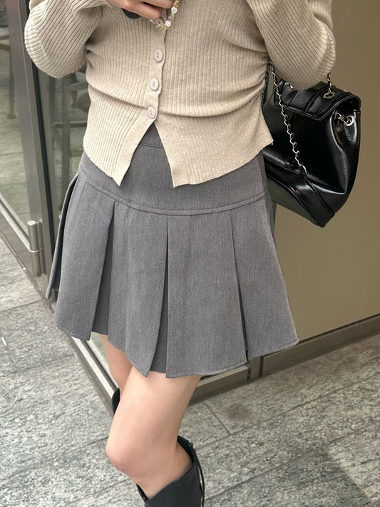 Box pleated mini skirt