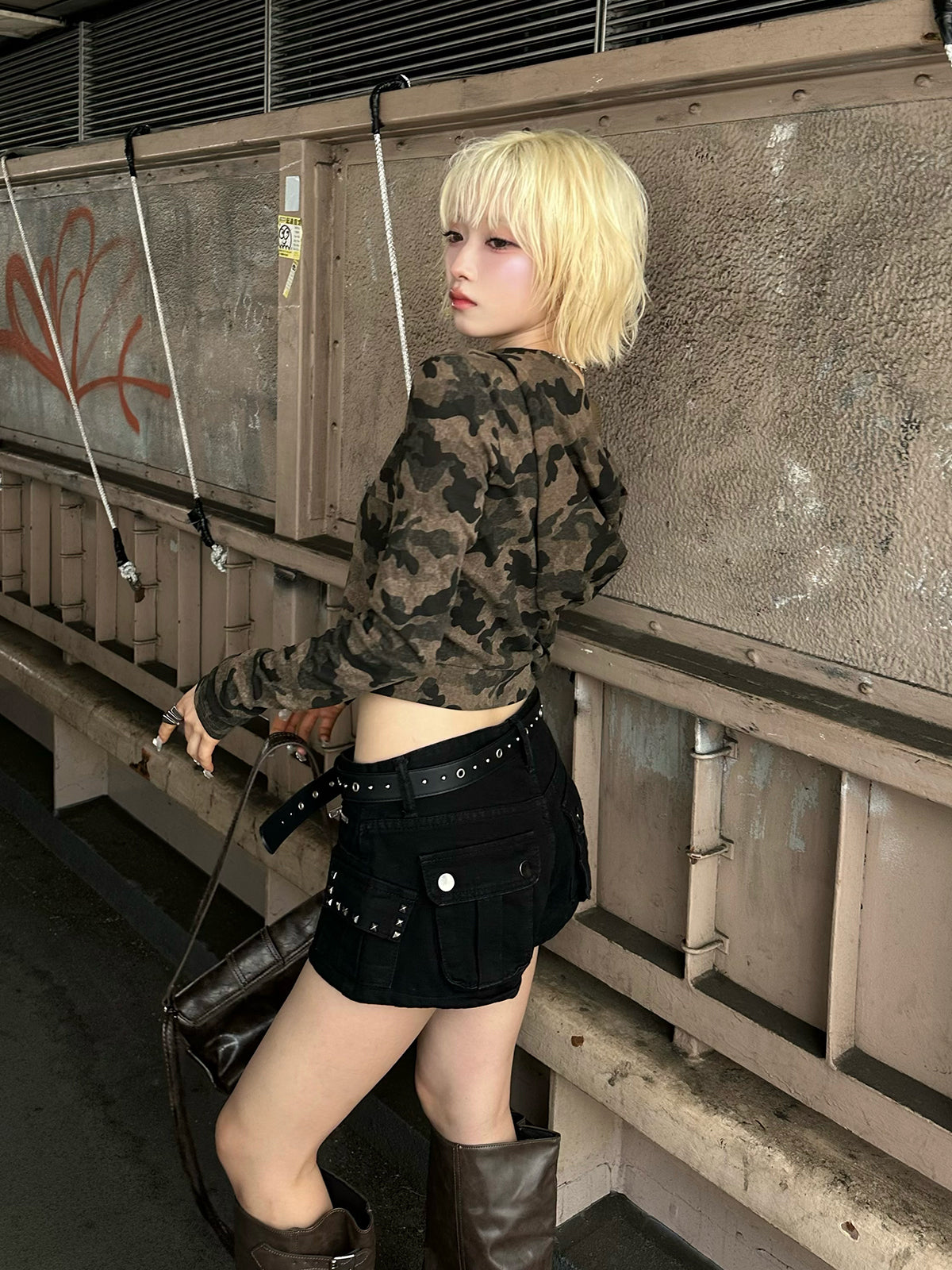 迷彩柄 クロップド丈パーカー 迷彩柄 クロップド丈パーカー semuse パーカー 迷彩柄クロップド丈