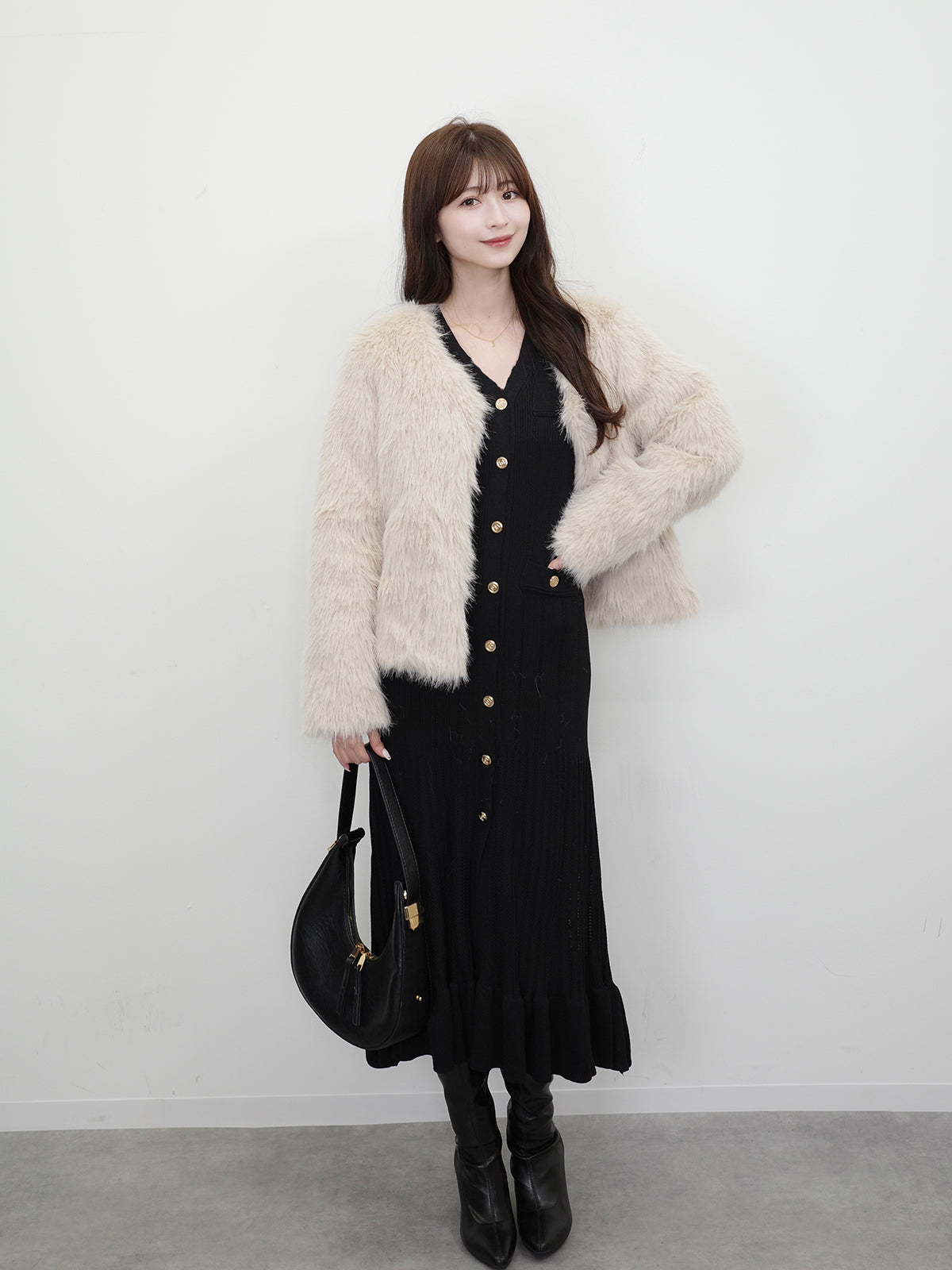 ゴールドボタンリブニットワンピース