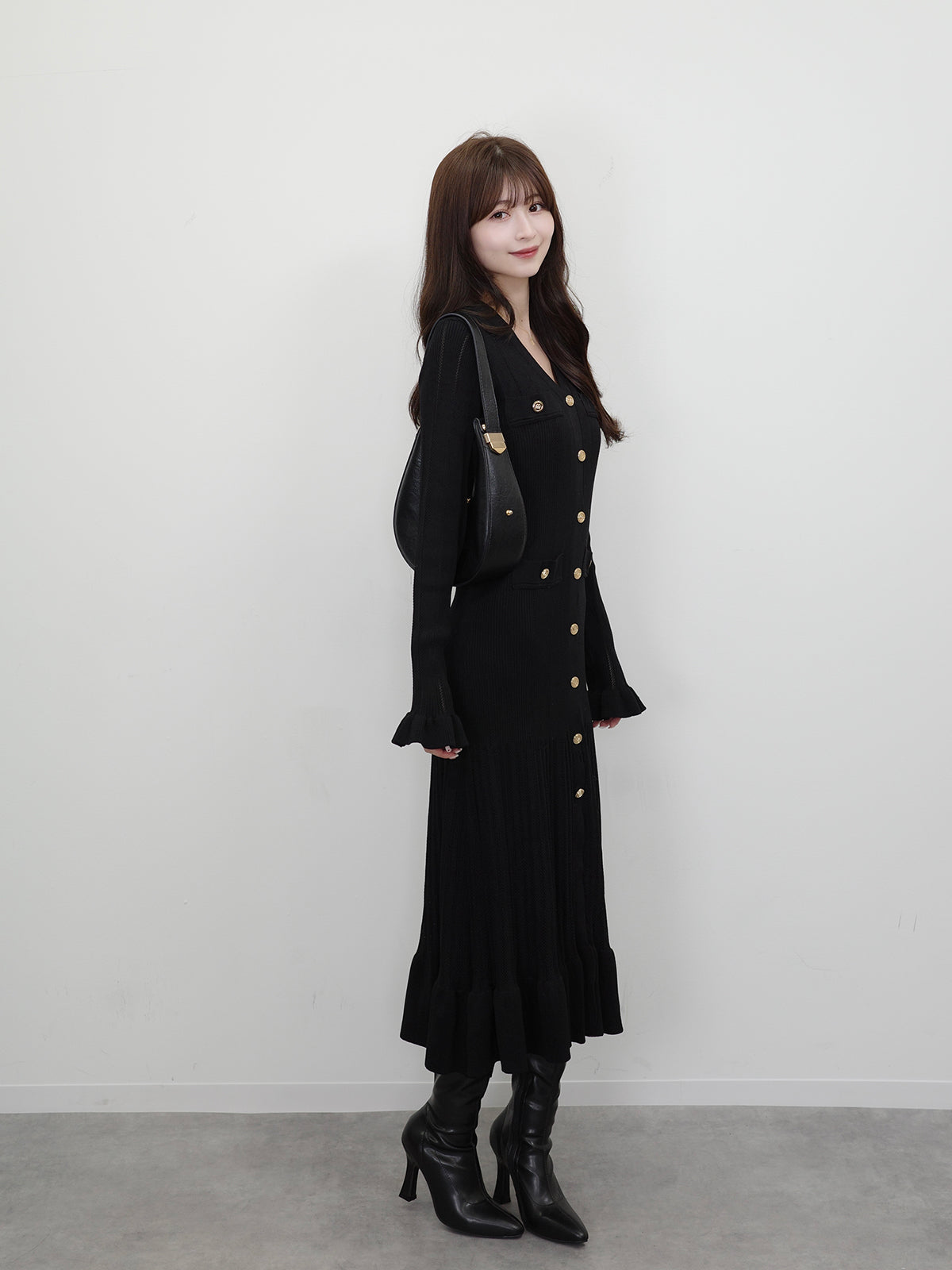 ゴールドボタンリブニットワンピース