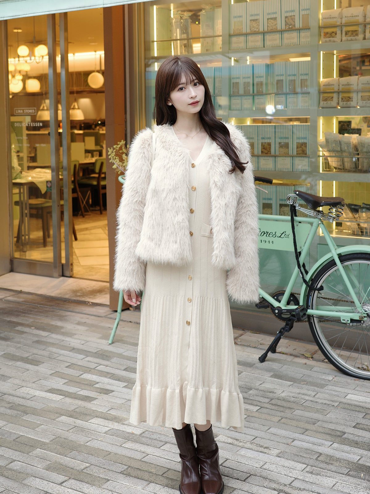 ゴールドボタンリブニットワンピース