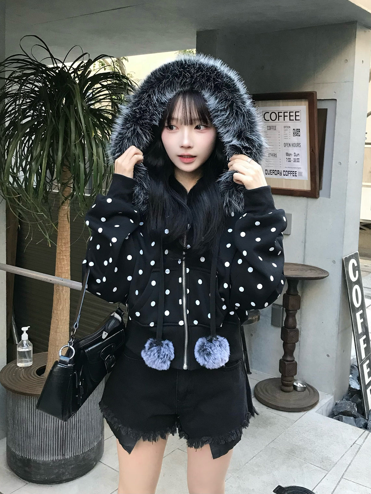 ドットファータッチパーカー