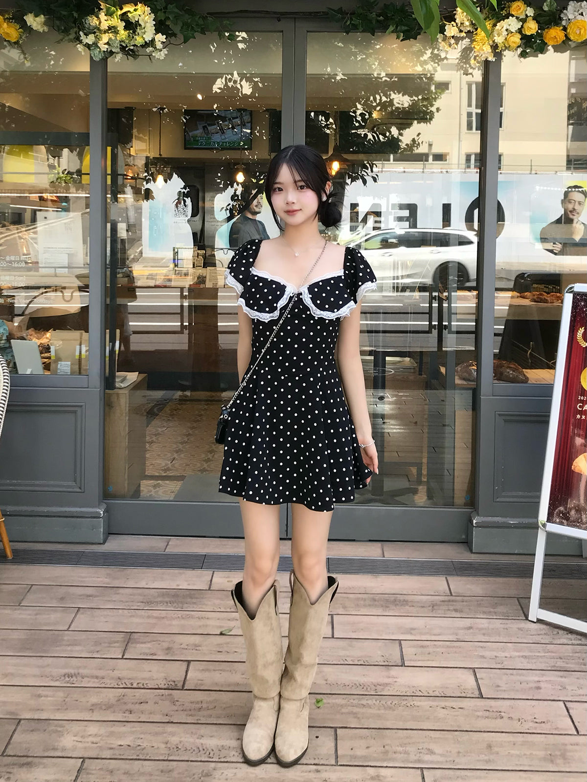 도트 프릴 미니 원피스
