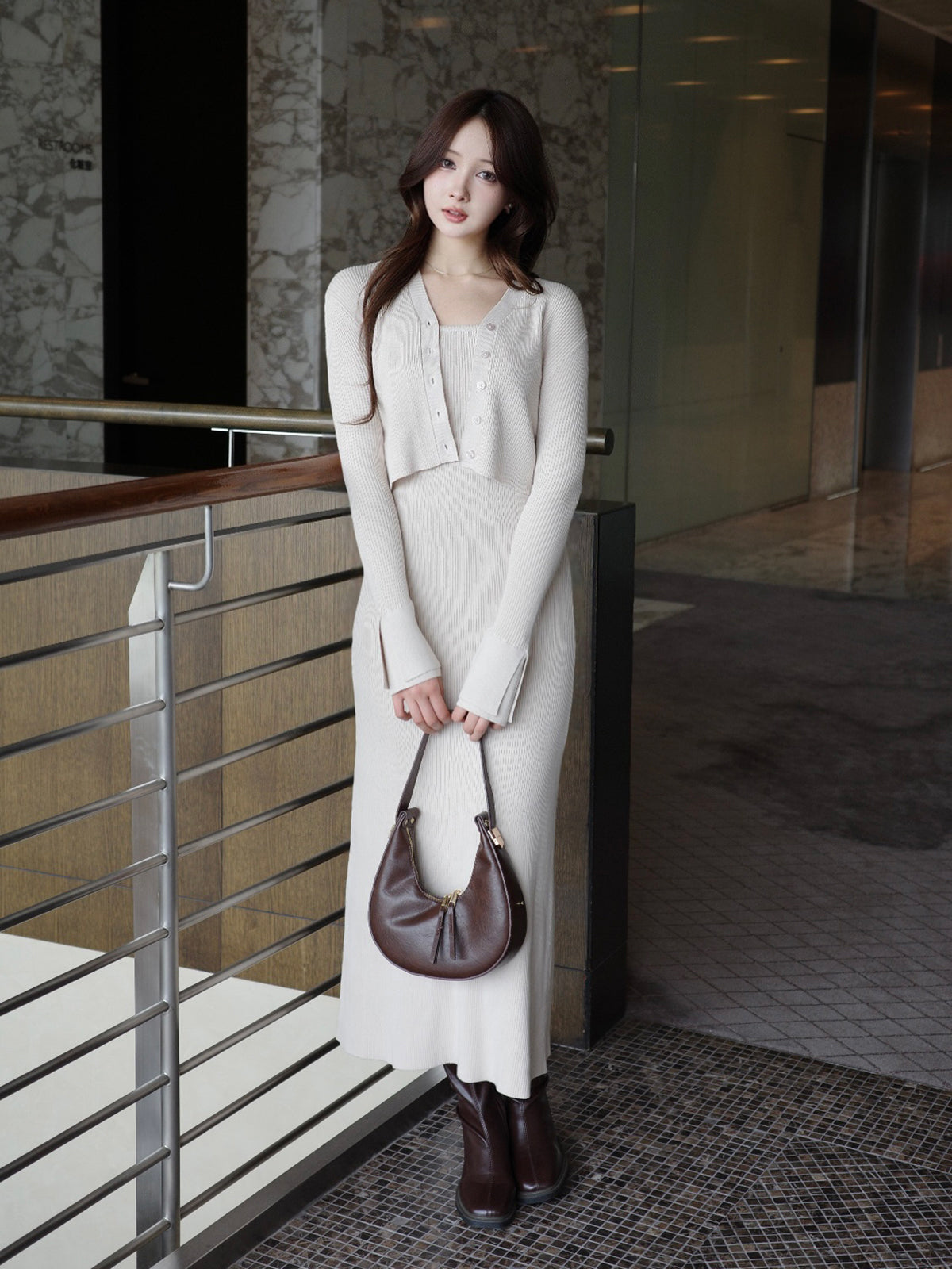 フロントボタンフレアニットセットワンピース