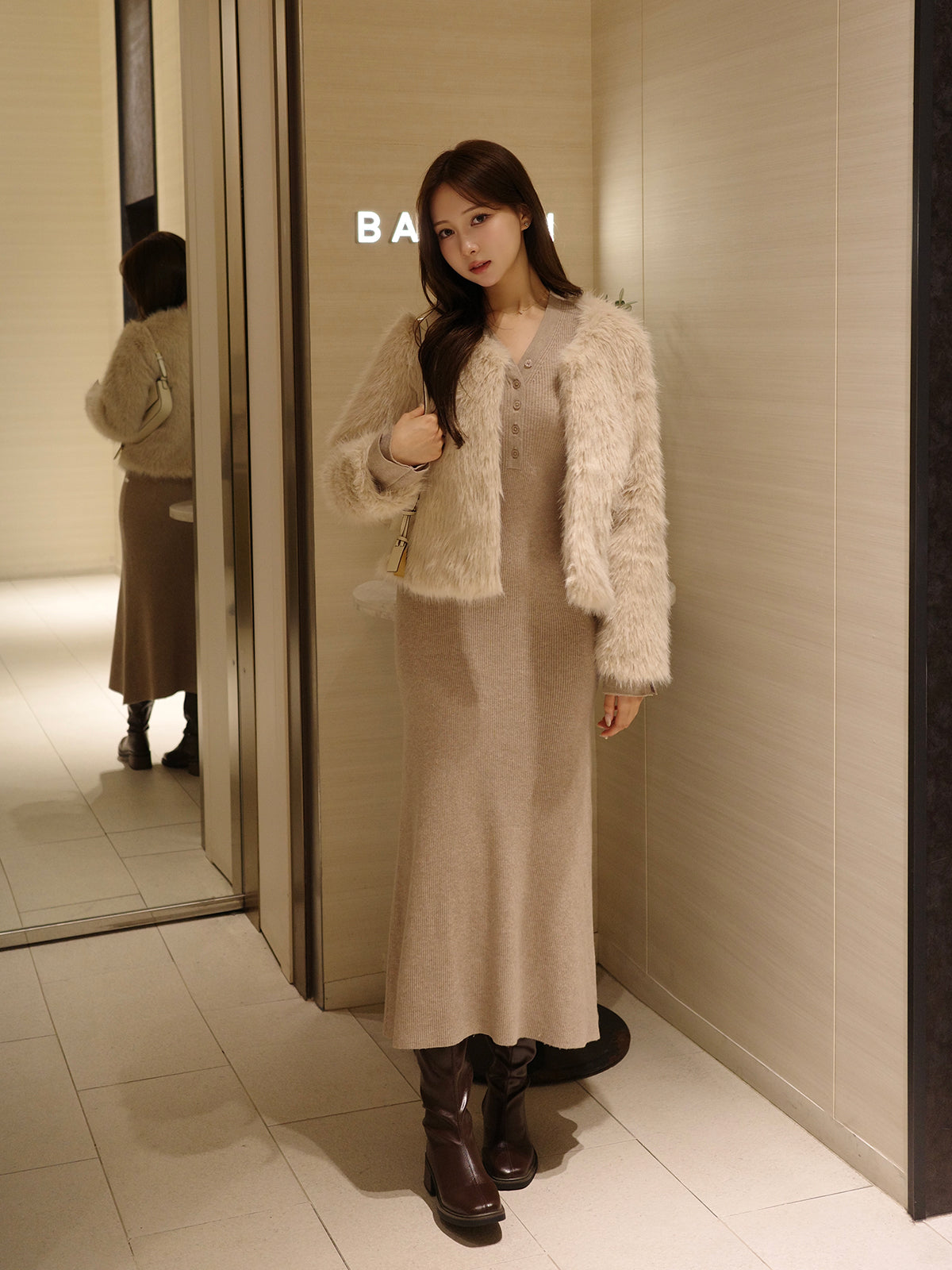 HOLIDAY&HOLIDAY フロントボタンフレアニットワンピース フロントボタンフレアニットワンピース【11月下旬予約】 – ANDOR