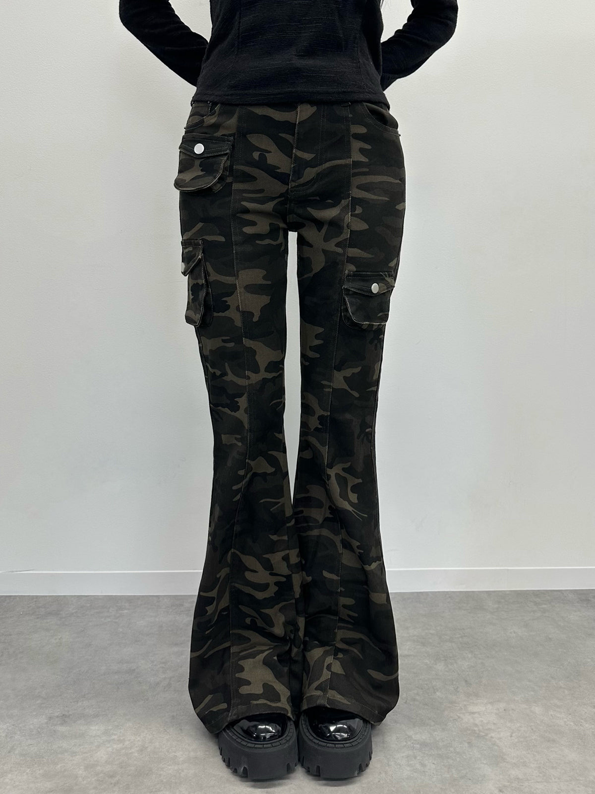 カモフラージュフレアデニムパンツ – ANDOR ONLINE