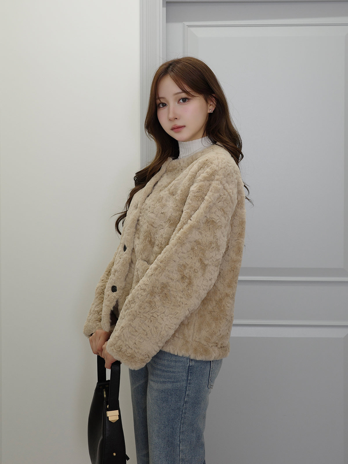 ソフトファータッチボタンコート – ANDOR ONLINE