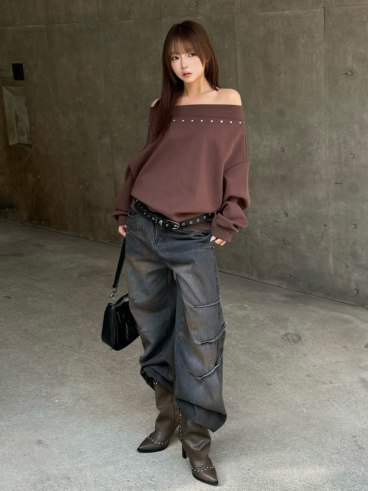 スタッズオフショルスウェット – ANDOR ONLINE